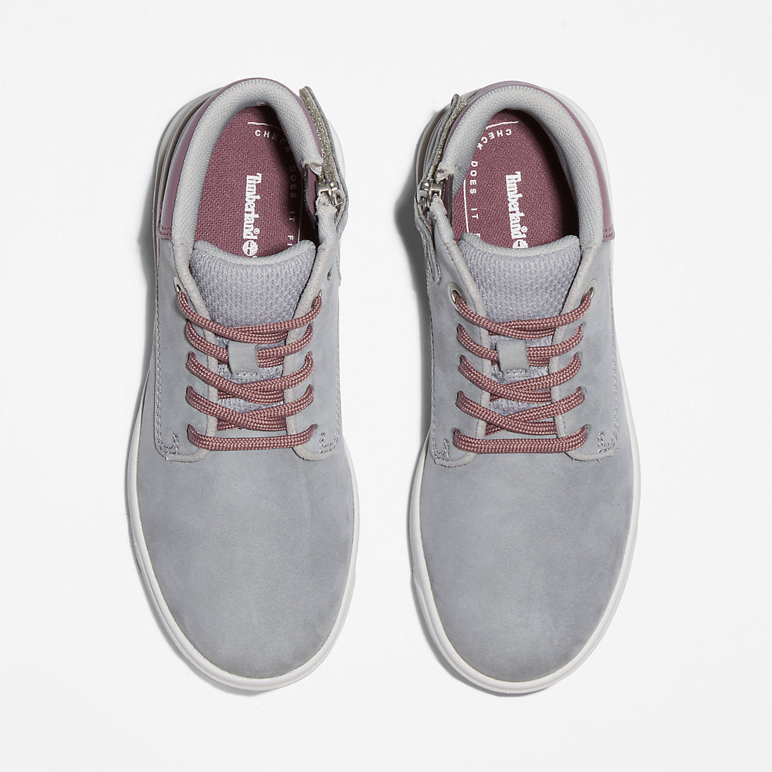 Kids Seneca Bay Chukka Boot for Junior in Grey - Timberland